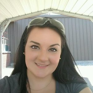 Meet your Posher, Tiffany